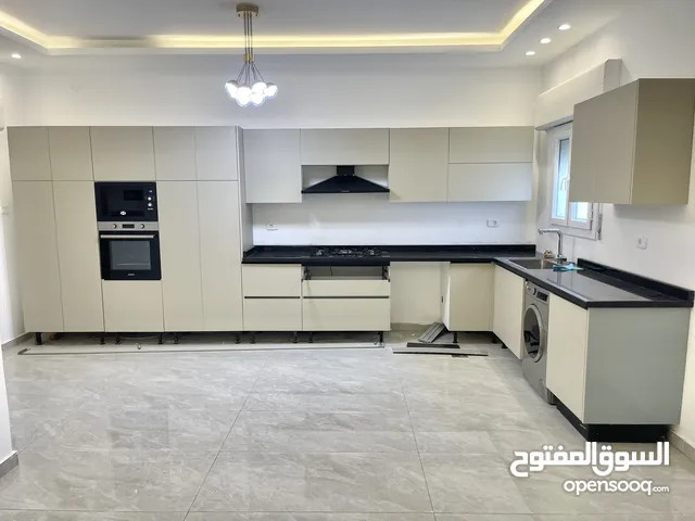 185m2 3 Bedrooms Apartments for Rent in Tripoli Al-Serraj