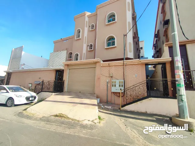 183 m2 2 Bedrooms Apartments for Sale in Ahad Rafidah Al Aziziyyah