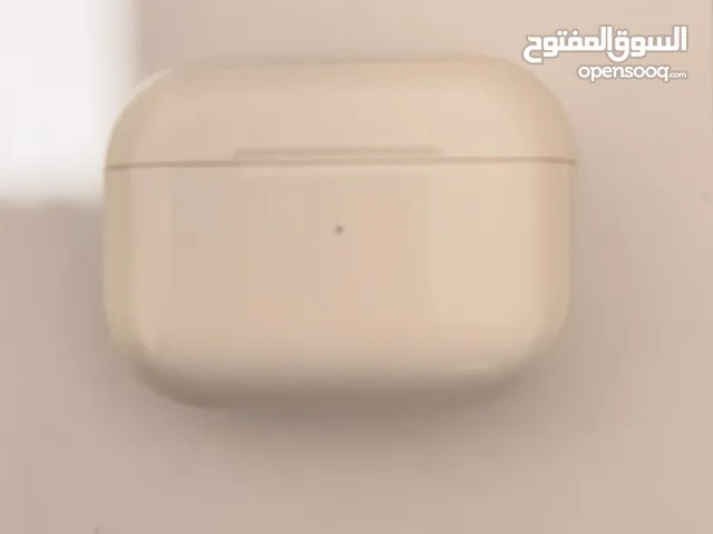 سماعه Air pods pro شبه جديده استعمال بسيط سعر ربي يبارك