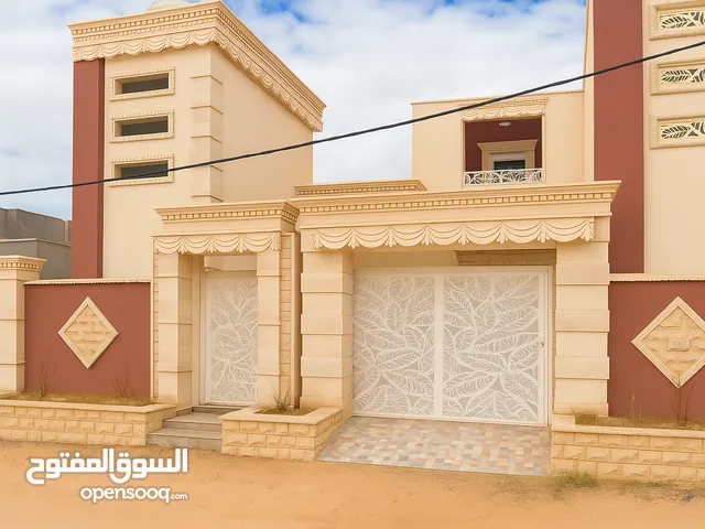 180 m2 More than 6 bedrooms Villa for Sale in Tripoli Al-Kremiah