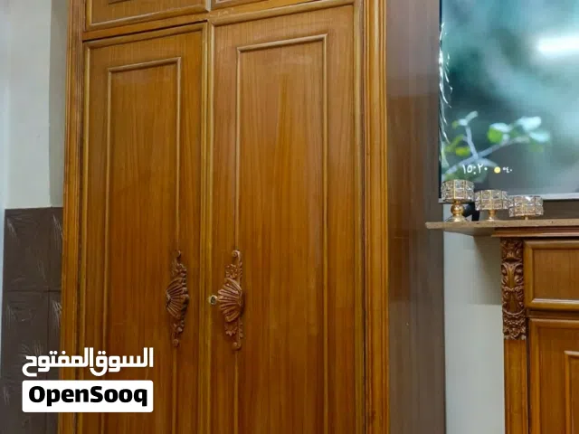 غرفة صاج تفصال قاطين  استعمال سنة للبيع سعر مليونيين وبيها مجال قليل