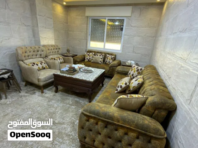 طقم كنب وطربيزات