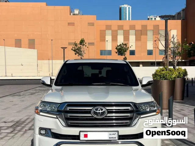2016 Toyota Land Cruiser GXR