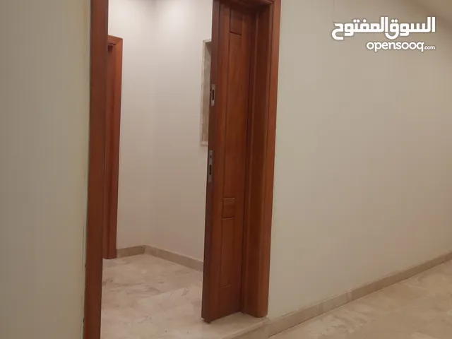 190 m2 4 Bedrooms Apartments for Rent in Tripoli Al-Seyaheyya