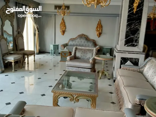 300m2 4 Bedrooms Villa for Sale in Cairo Maadi