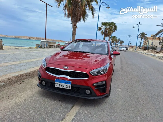 كيا جراند سيراتو ماشييه 51 الف كيلو فابريكا برا وجوا صينات توكيل عامل صيانه ال 50 الف