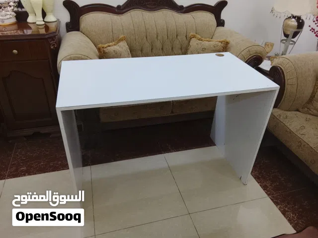 طاولة جيمنج ودراسة خشب مضغوط