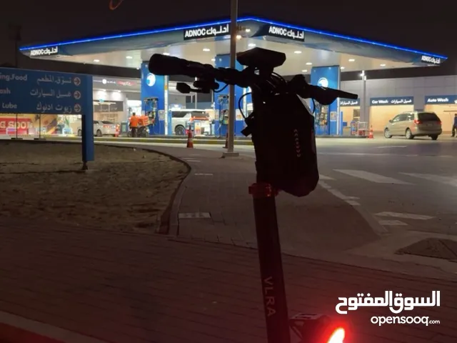 اسكتور Vlra يمشي 65 عداد اصلي و مكينتين بس يباله تغير ف التاير الامامي ...