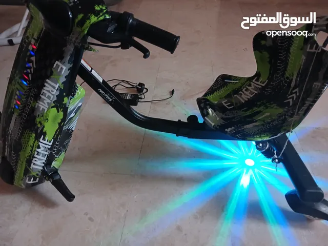 دراجات كهرباء للتفحيط و سريع و أشحنها 2 و تحصل علا 5 ساعات للعب.