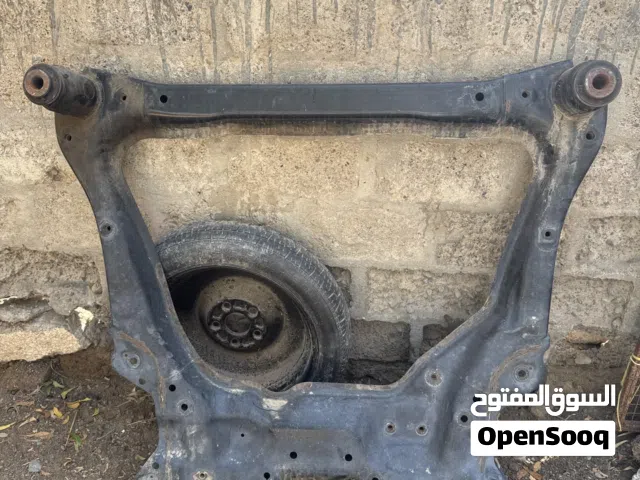 كروس بنفر التيما من 2019. و فوق