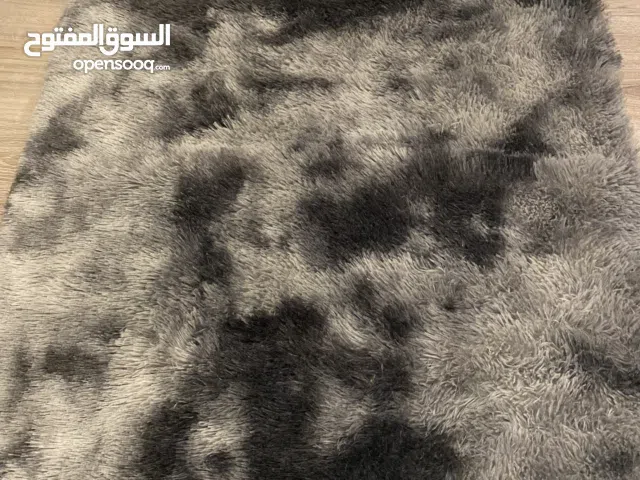 سجادة فرو رصاصية