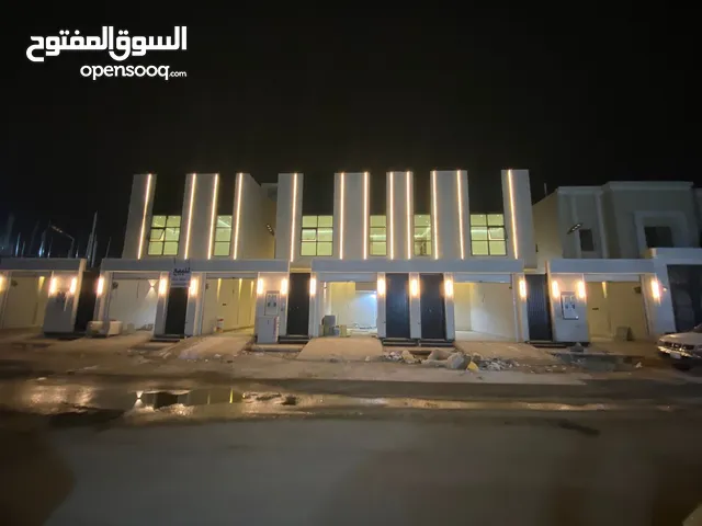 300 m2 4 Bedrooms Townhouse for Sale in Al Riyadh Tuwaiq