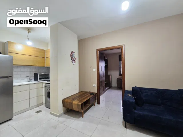 استديو مفروش في رام الله – شارع الارسال – قرب عمارة السفينة – قرب مفروشات الرونق