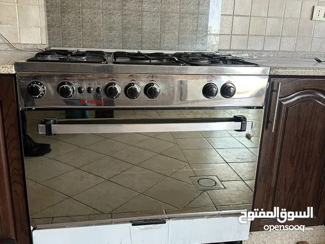 Used gas oven- brand Fresh