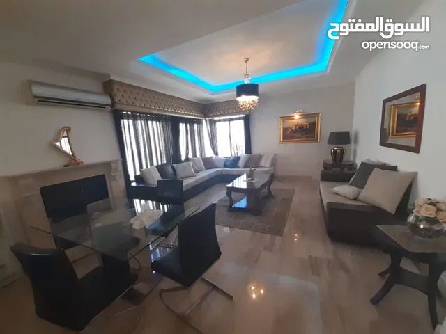 شقة مفروشة في - عبدون - مساحة 150 متر غرفتين نوم و موقع جدا مميز (6637)