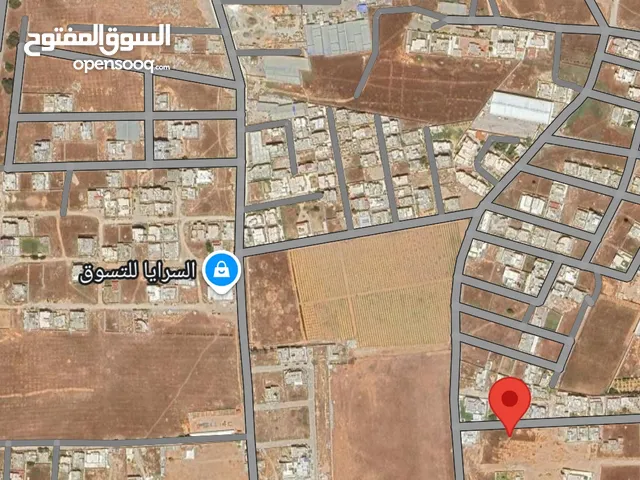 ارض سكنية 273 في السدرة بعيدة عن العمارات خلف مول موفنبيك لها عدة مداخل