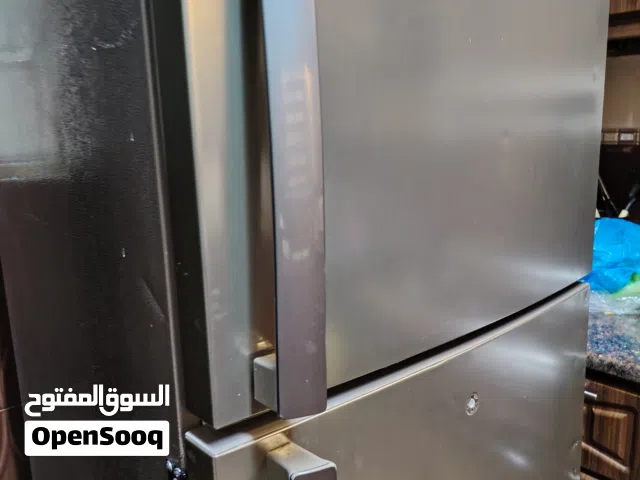 ثلاجة لون سلفو