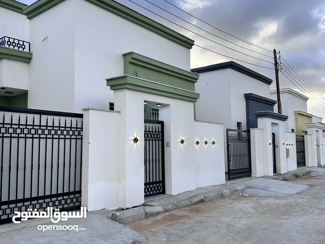 منازل للبيع تشطيب تام حديث لا يفوتك اقل من 3 كيلو عن مسجد خله