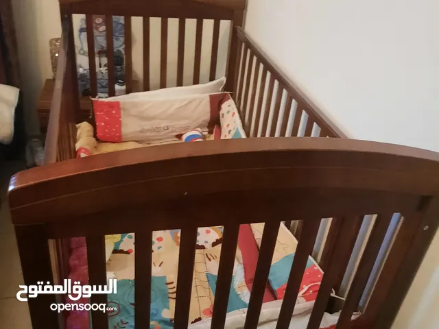 سرير طفل حالة ممتازة