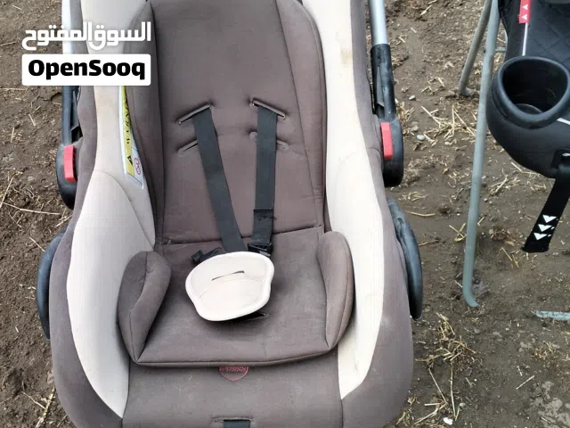 ثلاث درجات في حالة كويسه ثنين كرسي سياره مال اطفال