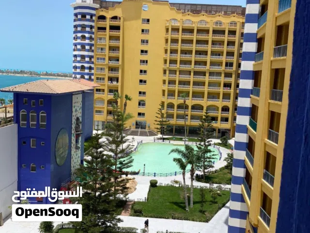 عمارة تجارية مأجره بل كامل بها مدخول ممتاز سوق الجمعة علي رئيسي الحشان للاستفسار علي الرقم