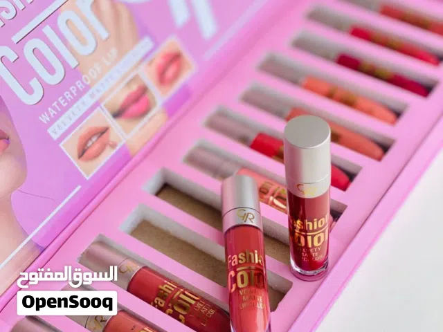 سيت حمر سائلة من كولدن روز سيت حمر الوان تجنن بمعنى الكلمة  12 قلم حمرة ثابتة ومات