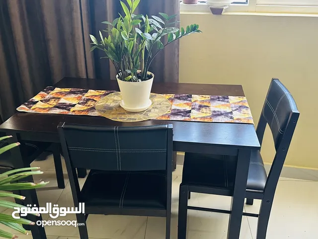 Dining Table with 4 chair