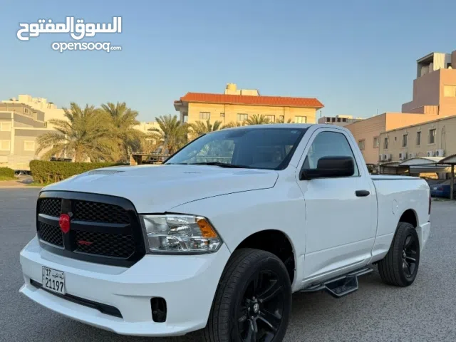 الي يدور النظيييف وانيت دودج رام 2019 بدون دبل ماشي 120 الف فحص ماكينة قير شاسي مثبت سرعة بيمة سنة