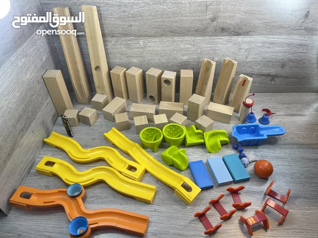 لعبة تركيب خشبية