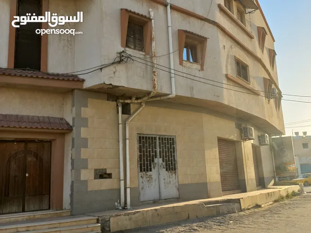200 m2 4 Bedrooms Townhouse for Sale in Tripoli Gorje