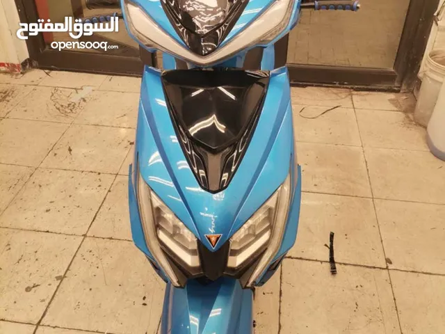 للبيع سكوتر شبه جديده