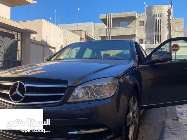 مرسيدس c300 امريكية 2010