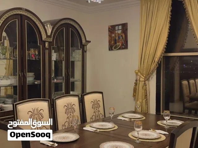 طقم صالة طعام كلاسيكي فاخر