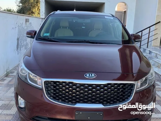 Kia Sedona 2017 in Sorman