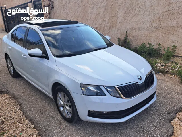 سكودا اوكتافيا 2019 صالون بنزين اتومات يد صفر فل فل اضافات بسعر مغري عالكاش
