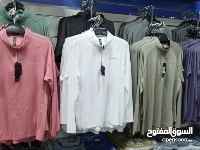ملابس رياضيه للنساء