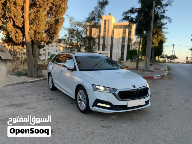 2021 سكودا اوكتافيا Elegance Plus