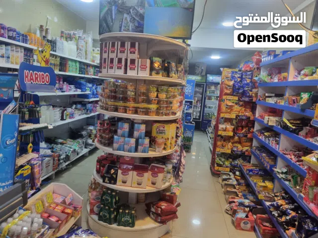 سوبرماركت للبيع بسعر مغري مقابل جامعه البتراء