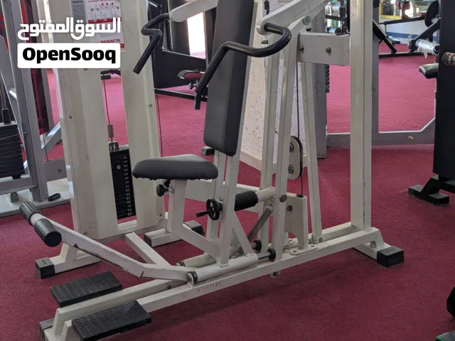 للبيع جهاز جيم احترافي   جهاز ضغط الكتف (Deltoid Press) من شركة Panatta الإيطالية