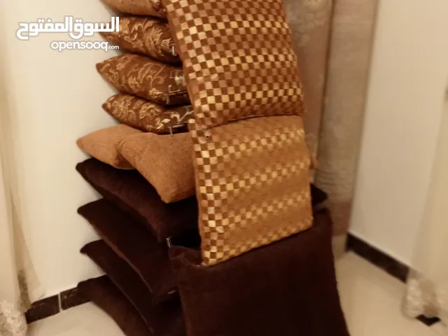 مخدات غرفه جلوس بسعر مغري