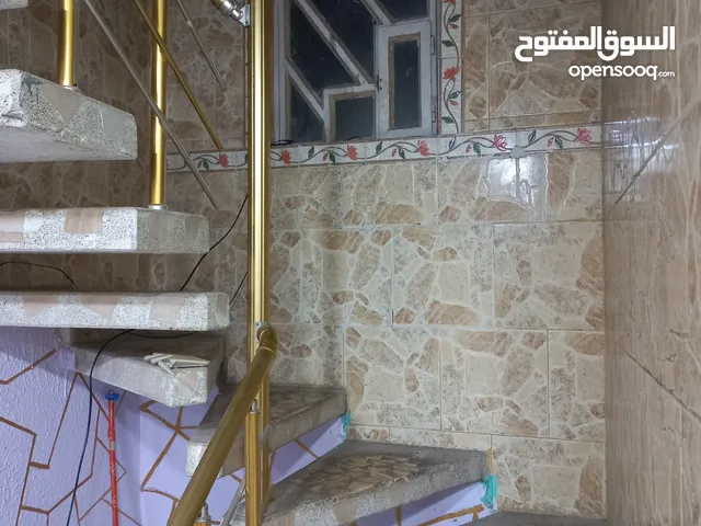 170m2 More than 6 bedrooms Townhouse for Sale in Basra Maqal