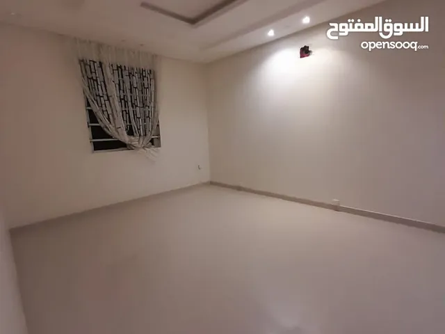 180 m2 5 Bedrooms Apartments for Rent in Al Madinah Ayn Al Khif