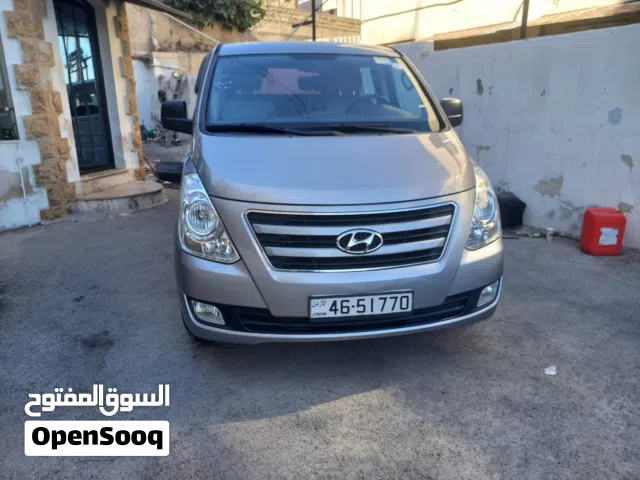 2017 Hyundai H1 GLS Plus