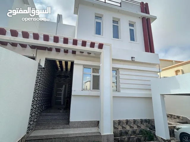 330 m2 4 Bedrooms Townhouse for Sale in Al Dakhiliya Nizwa