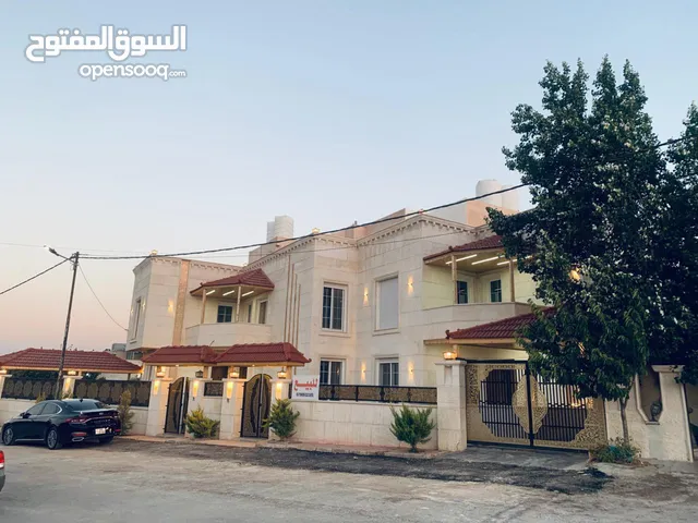 250 m2 4 Bedrooms Townhouse for Sale in Irbid Al Husn