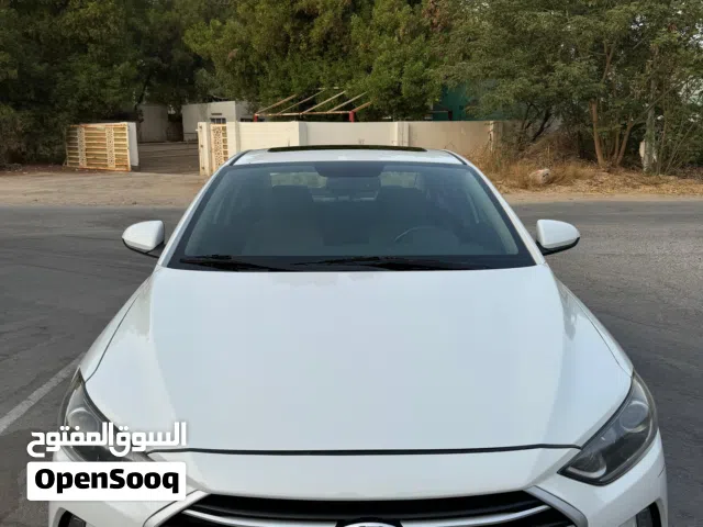 Hyundai Elantra 2017 Full Option Low usage Clean