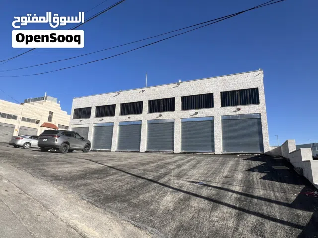 يوجد مخازن للجار حي الباير خلف مستشفى الطروان