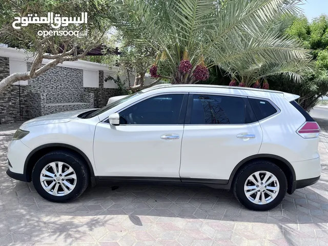 X TRAIL 2015  GCC SPEC  LOW KM 148000 ONLY  ACCIDENT FREE  EXCELLENT CONDITION  FAMILY USE