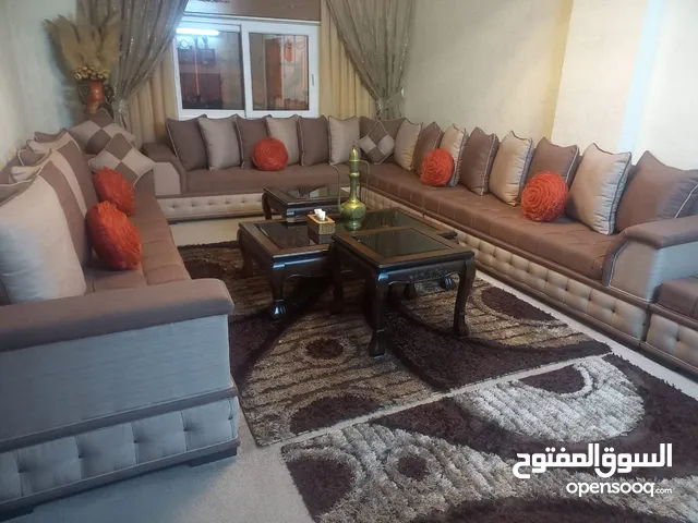 200 m2 5 Bedrooms Apartments for Rent in Irbid Al Hay Al Janooby