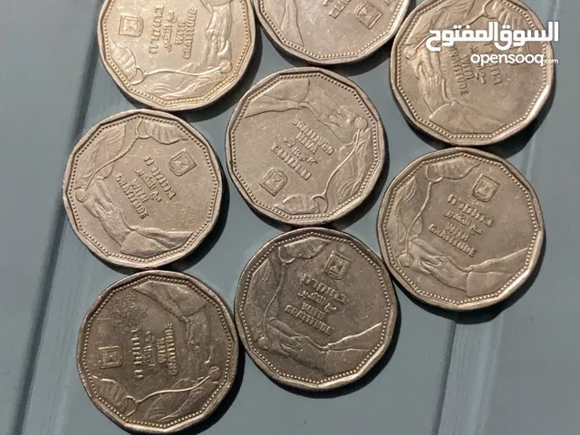 نقود متداوله ولكن نادرة